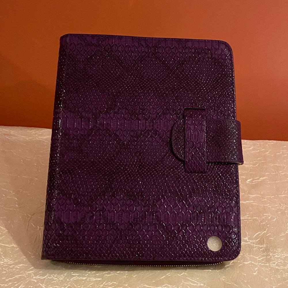 RW&CO Ipad Portfolio Case